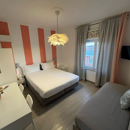 F.Rooms Napoli Εξωτερικό φωτογραφία
