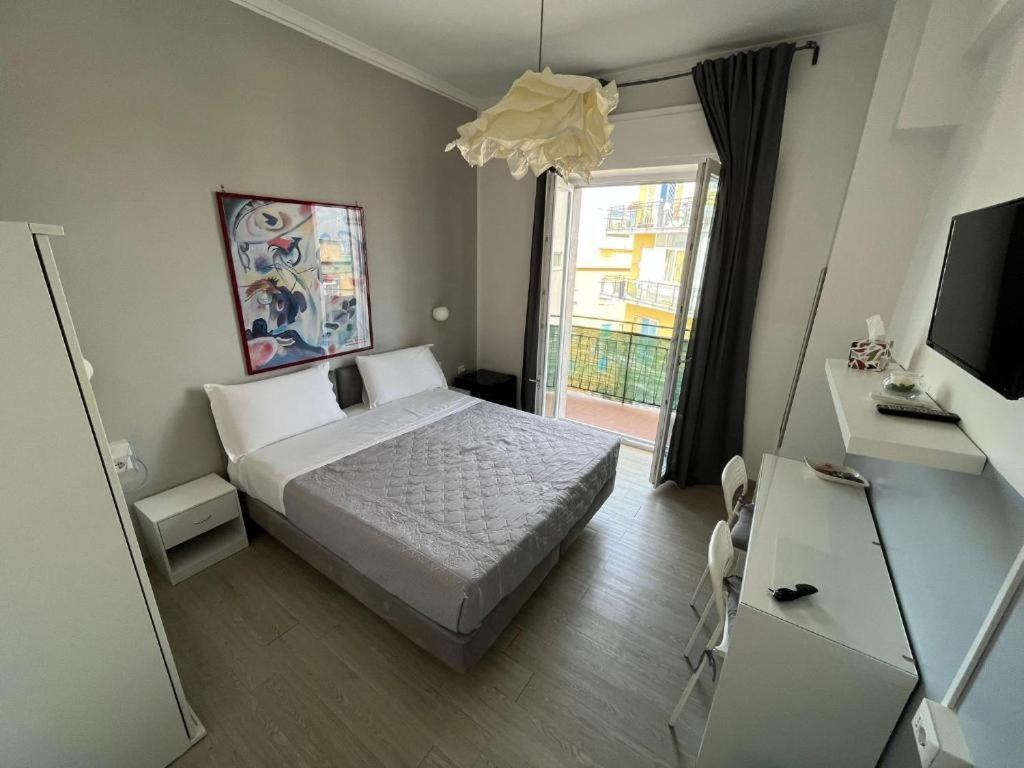 F.Rooms Napoli Εξωτερικό φωτογραφία