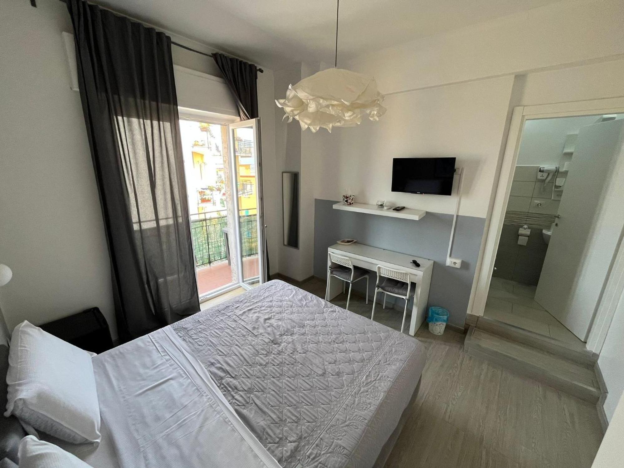 F.Rooms Napoli Εξωτερικό φωτογραφία