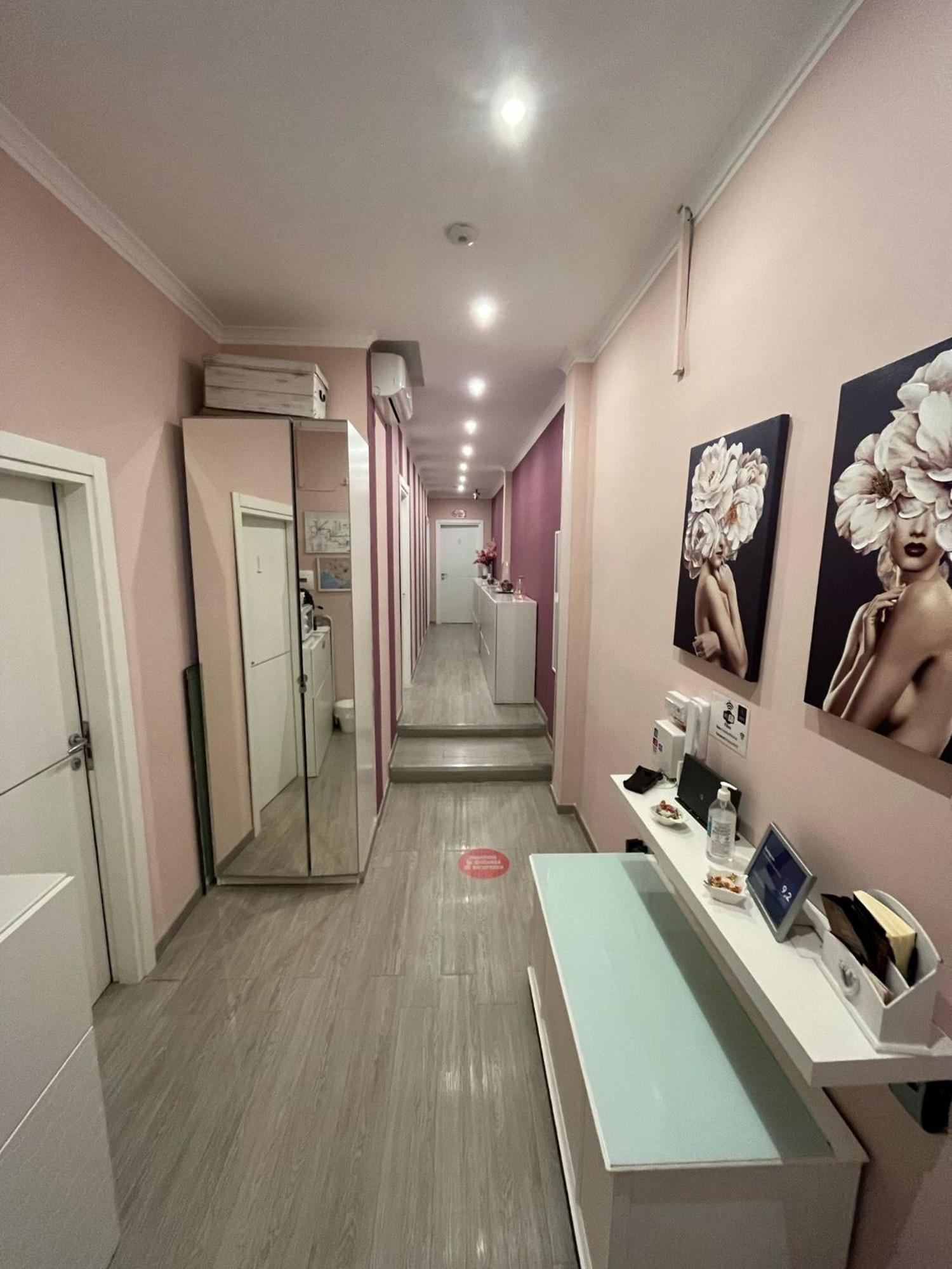 F.Rooms Napoli Εξωτερικό φωτογραφία